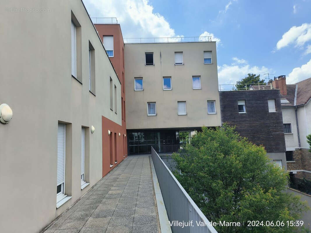 Investissement en residence étudiante - photo 2