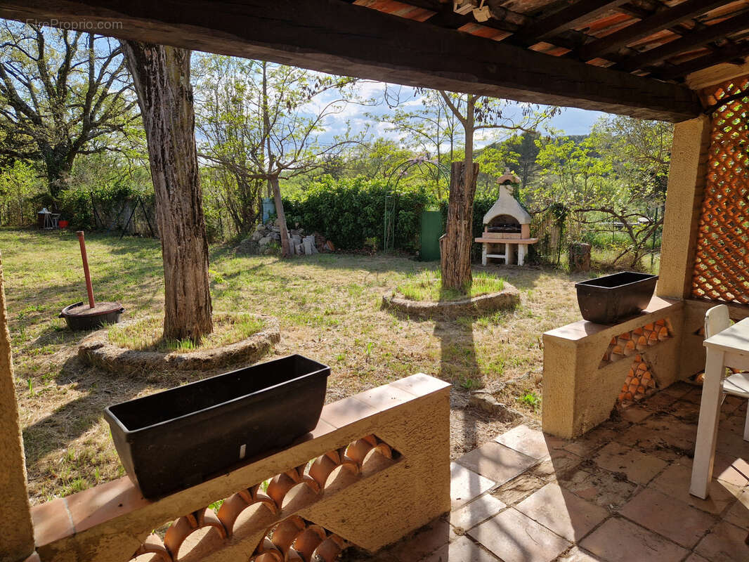 Exclusivite flayosc cabanon de loisirs avec terrain - photo 3