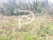 Terrain à POIX-DU-NORD