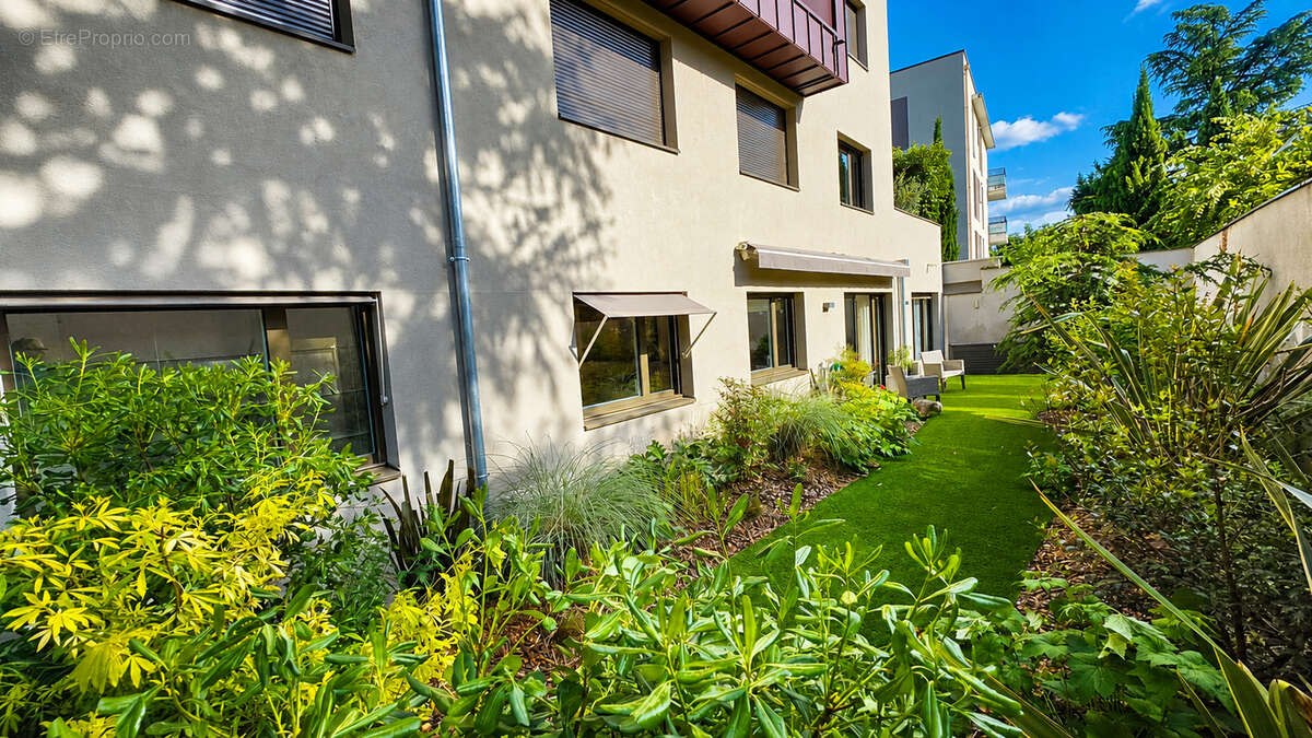 Appartement à TASSIN-LA-DEMI-LUNE