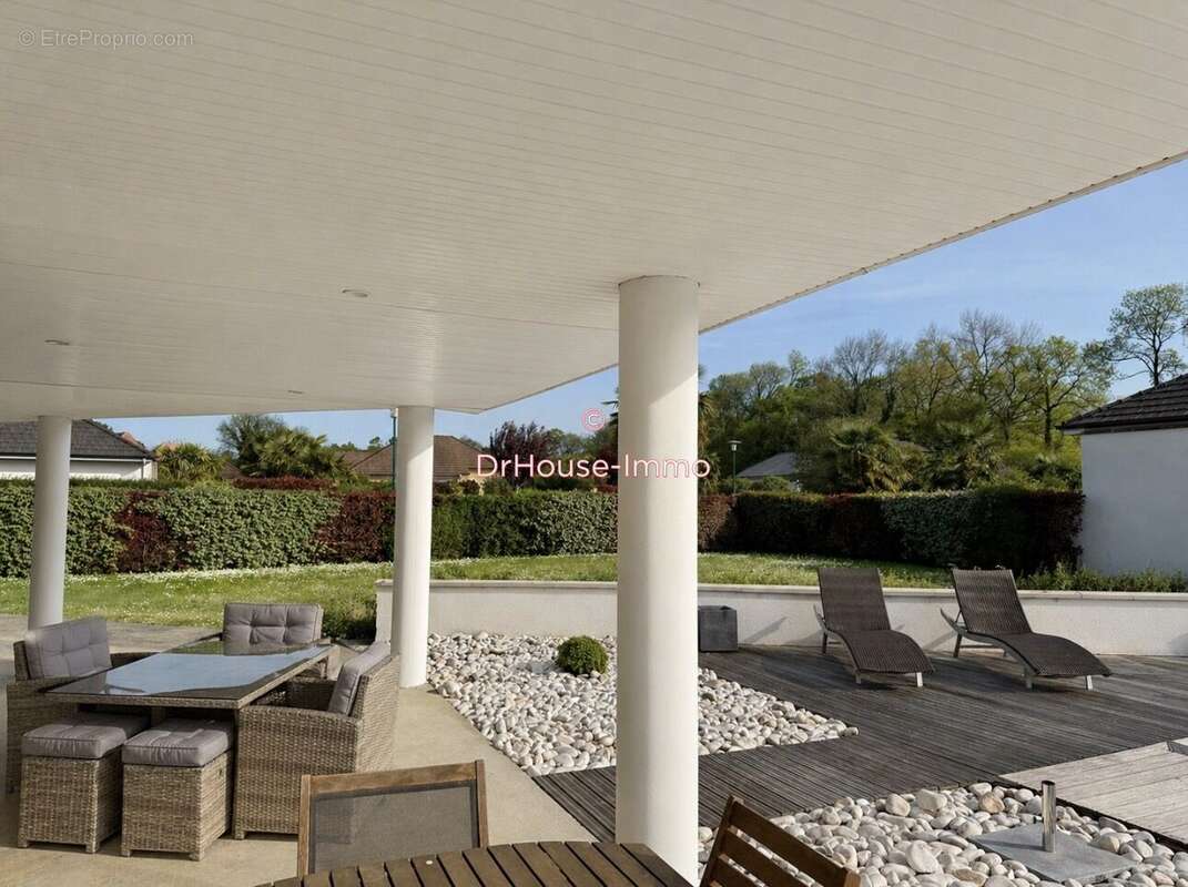 Maison à OUSSE
