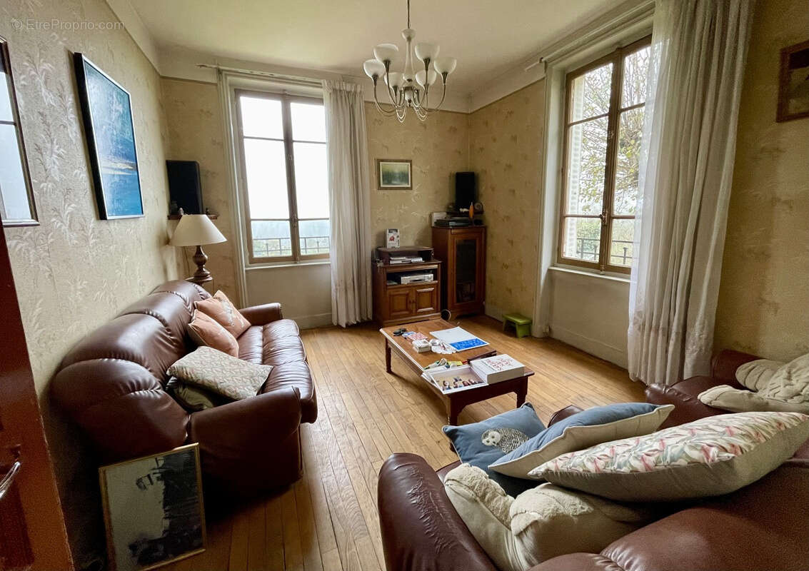 Maison à RILLIEUX-LA-PAPE