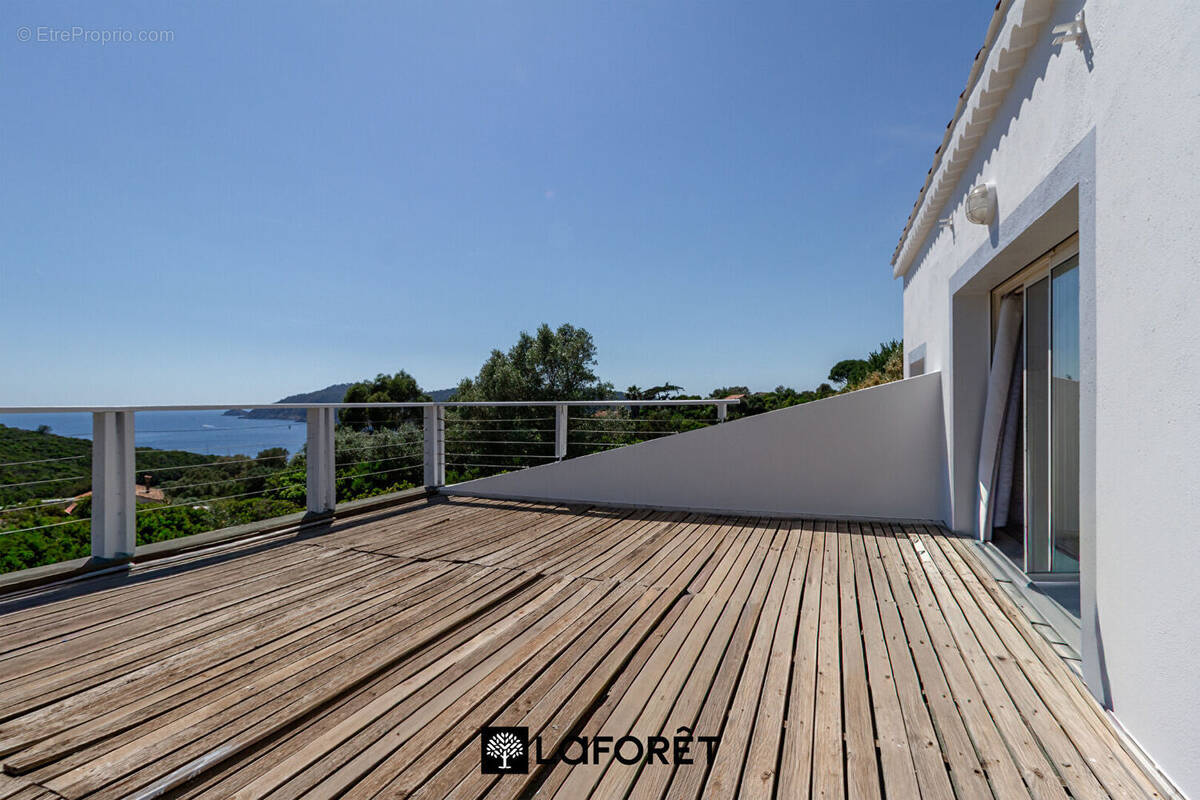 Maison à HYERES