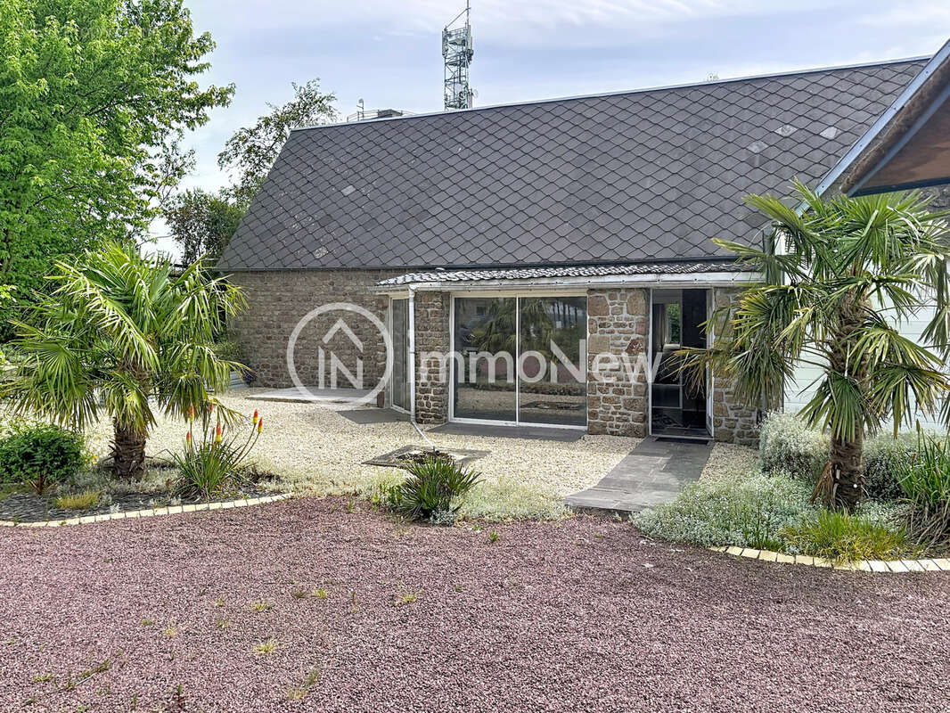 Rare a la vente, maison 230 m2  avec 5 chambres sur un beau terrain de 1700 m2 avec sa vue exceptionnelle - photo 26
