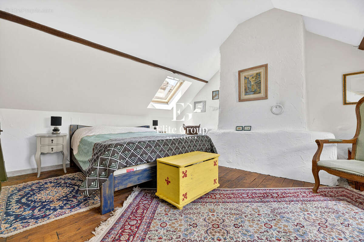 Maison à DOISSAT