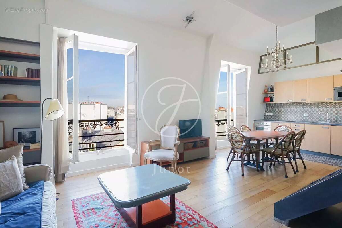 Appartement à PARIS-11E