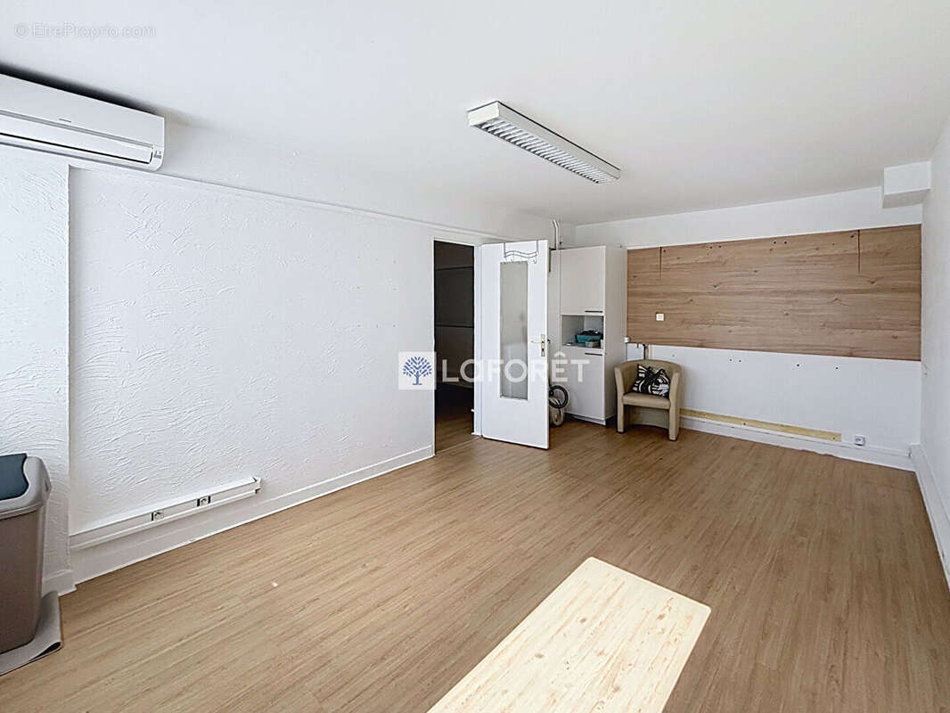 Bureaux Cagnes Sur Mer 38.58 m2 - photo 3