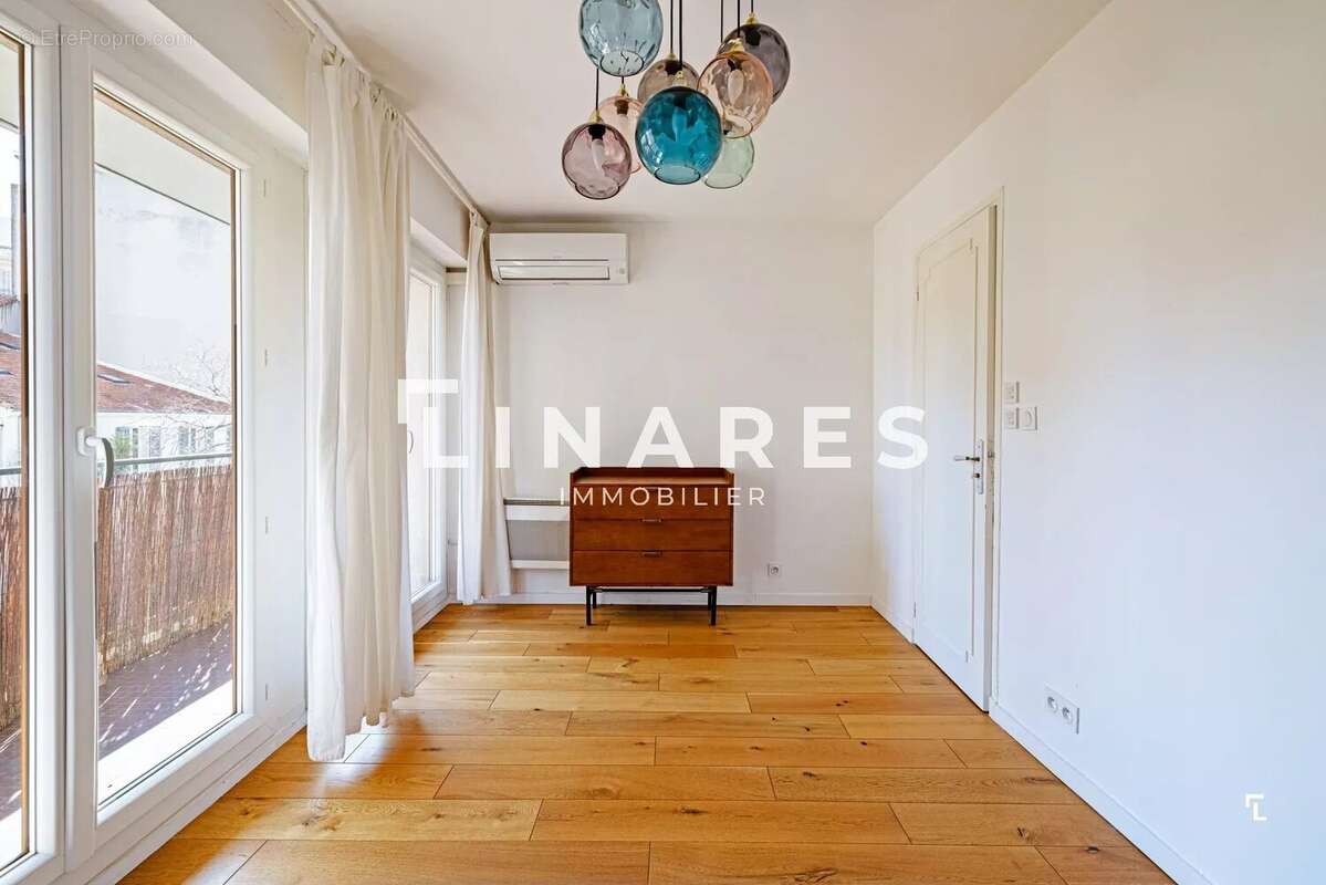 Appartement à MARSEILLE-6E