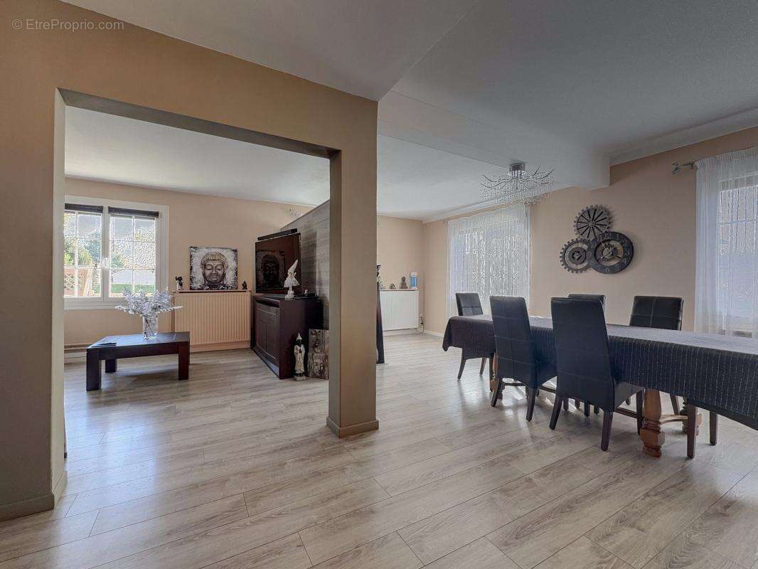 Maison à MARSANNAY-LA-COTE