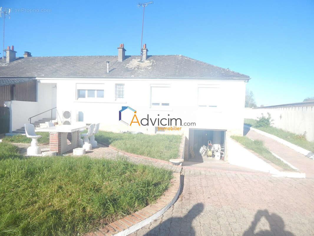 Maison à VILLEMANDEUR