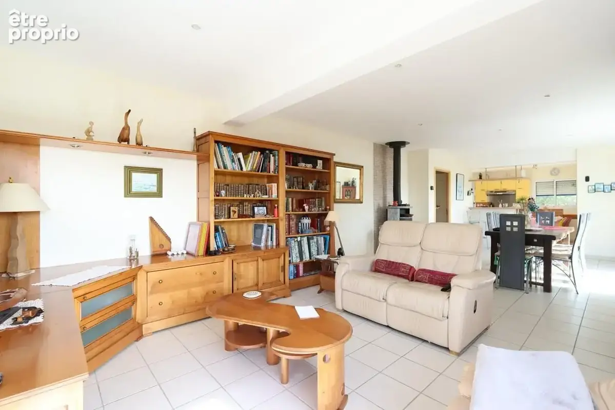 Maison 7 pièces 216 m² à vendre à Santec (29250) - photo 5