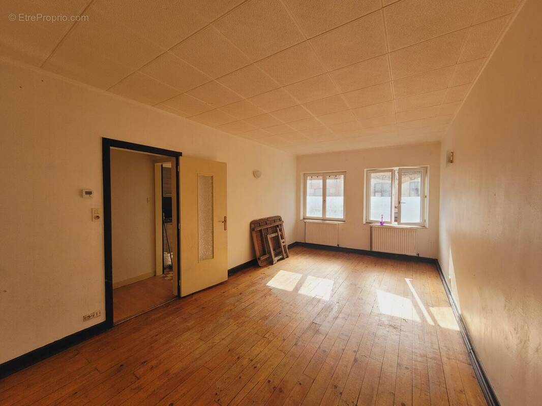 Appartement à AVESNES-SUR-HELPE