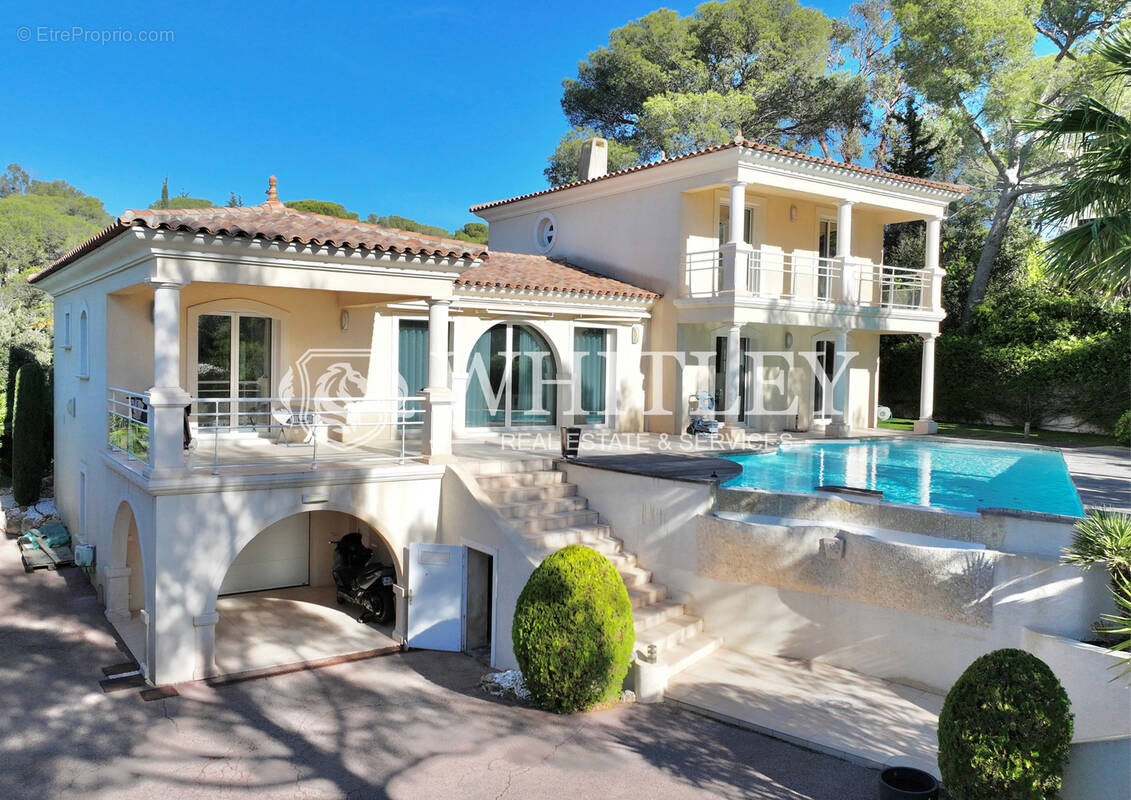 Photo Maison à Saint-Raphael au prix de 1 580 000€