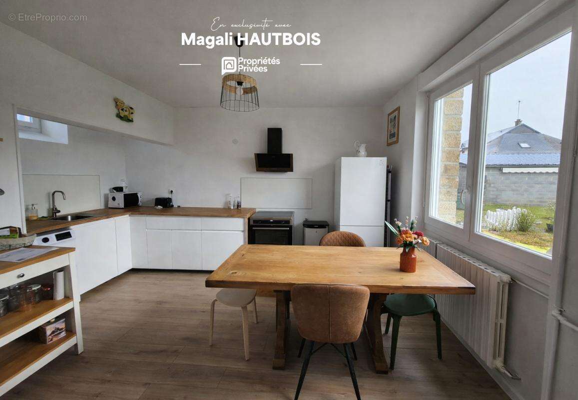 Maison Saint-Hilaire-Du-Harcouët 6 pièce(s) 110 m2 - photo 3