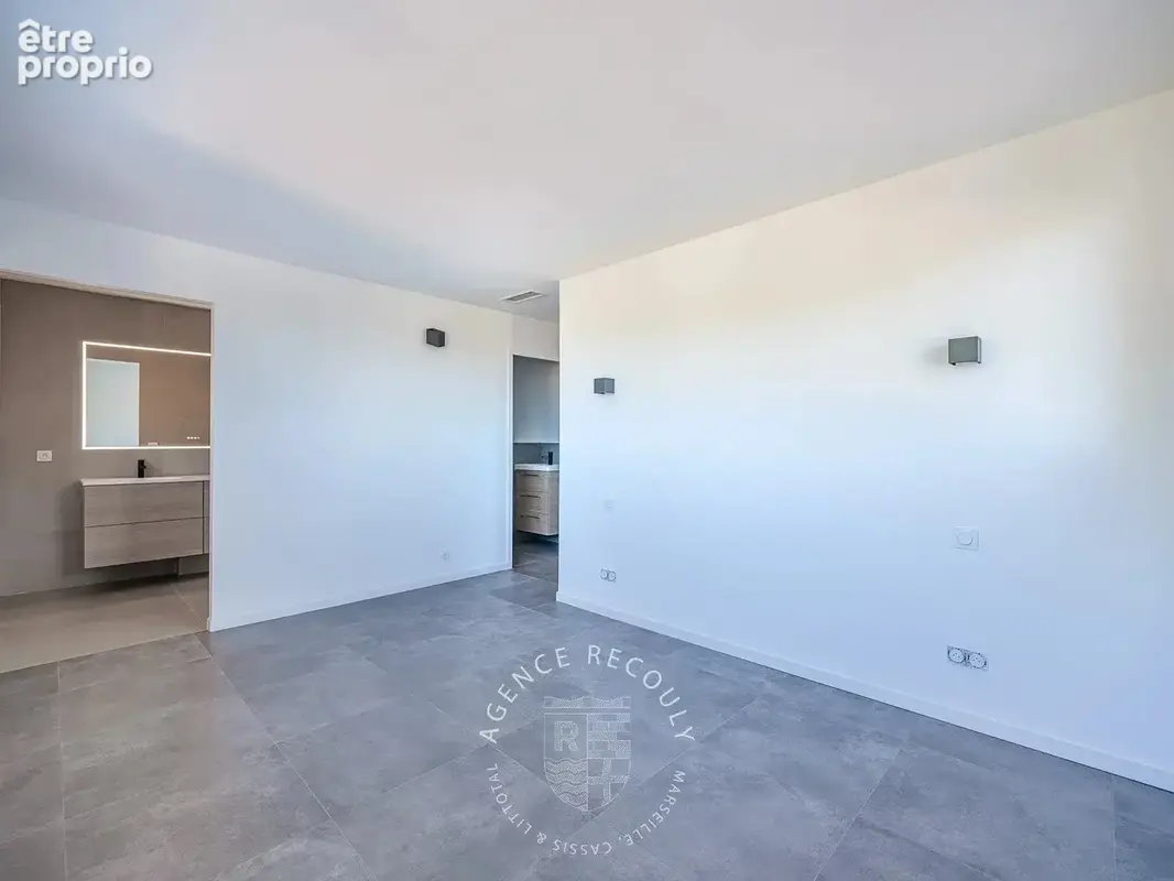 Villa rénovée avec piscine-13190 allauch - photo 13