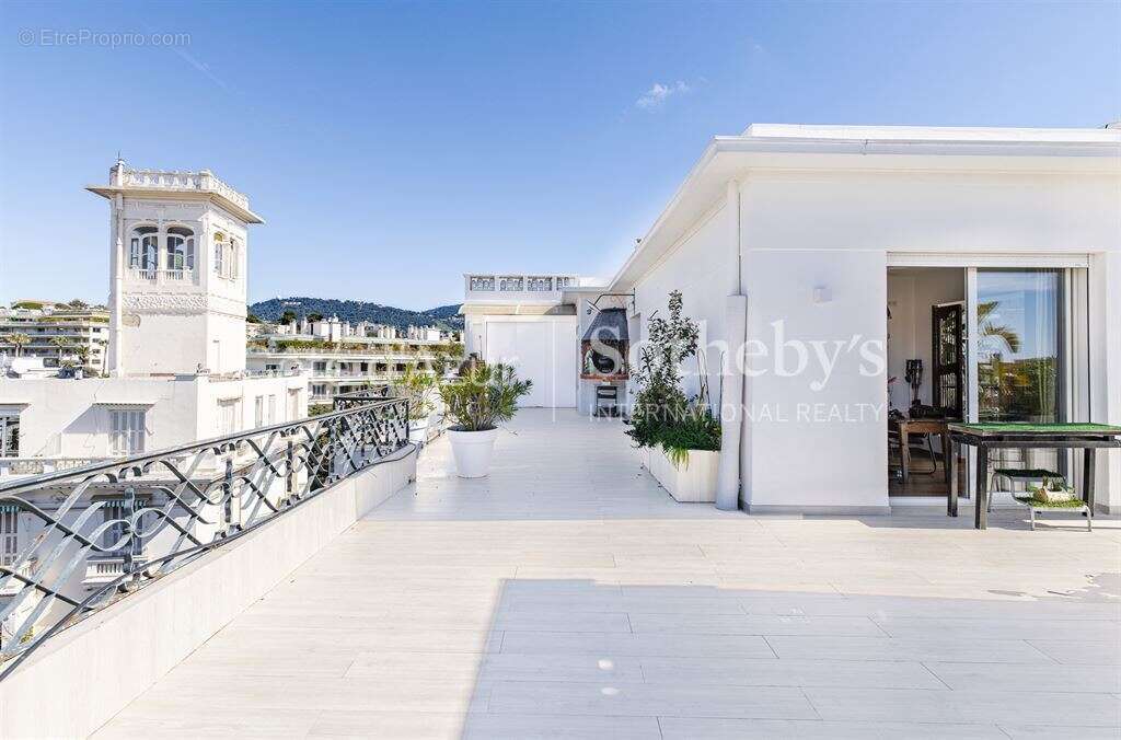 Appartement à NICE