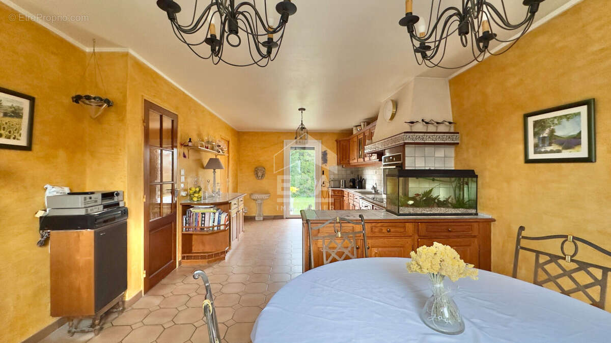 Maison à ATHIS-MONS