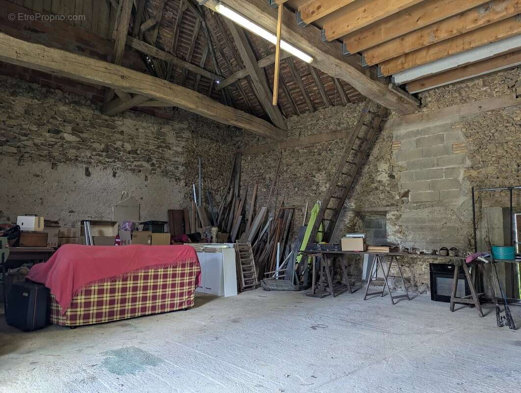 Maison à BRIGUEIL-LE-CHANTRE