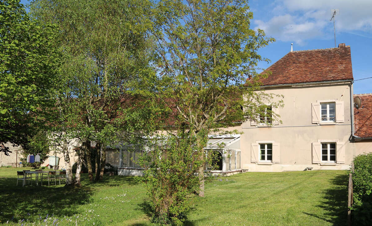 Maison à CHICHERY