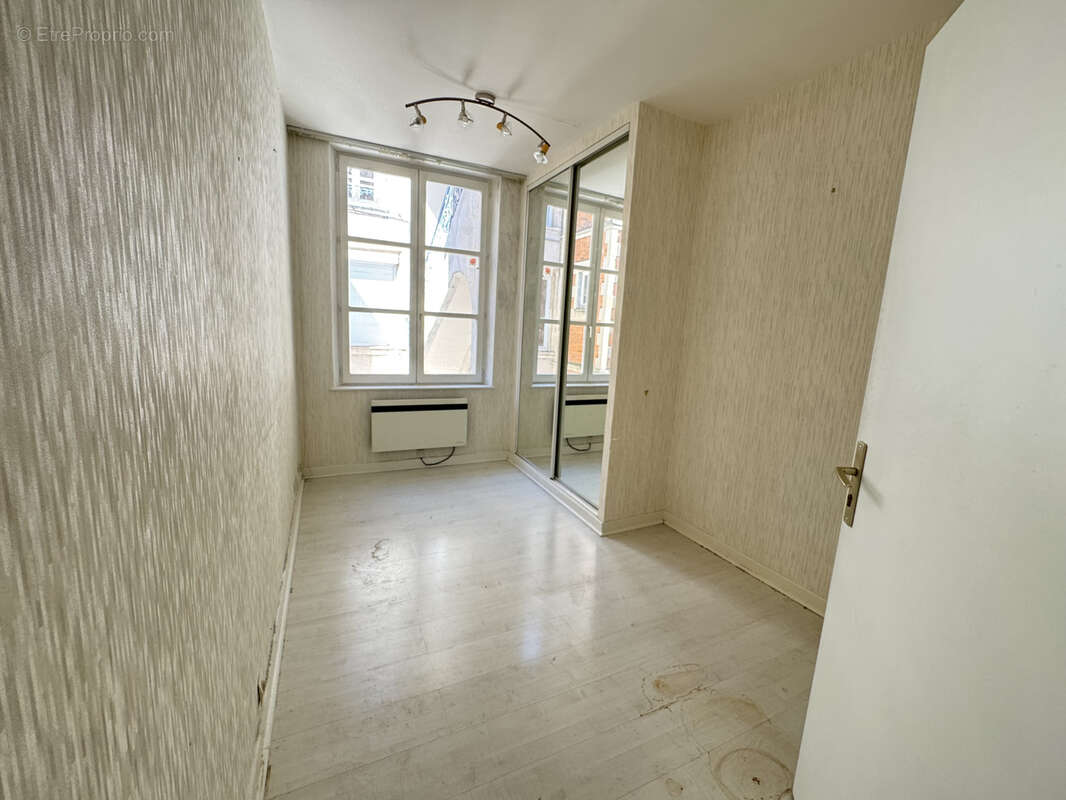 Nancy / centre ville f4 de caractere 104m2 + caves - photo 6