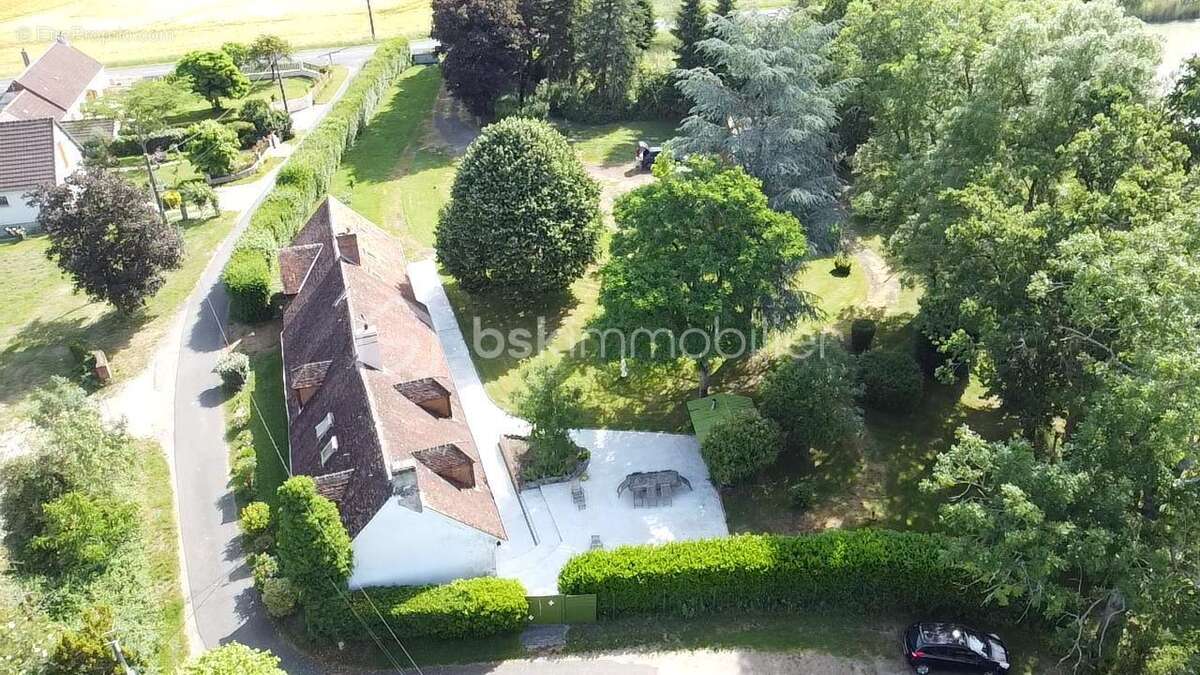 Longère + Gîtes m2 sur 3100m2 de terrain - photo 17