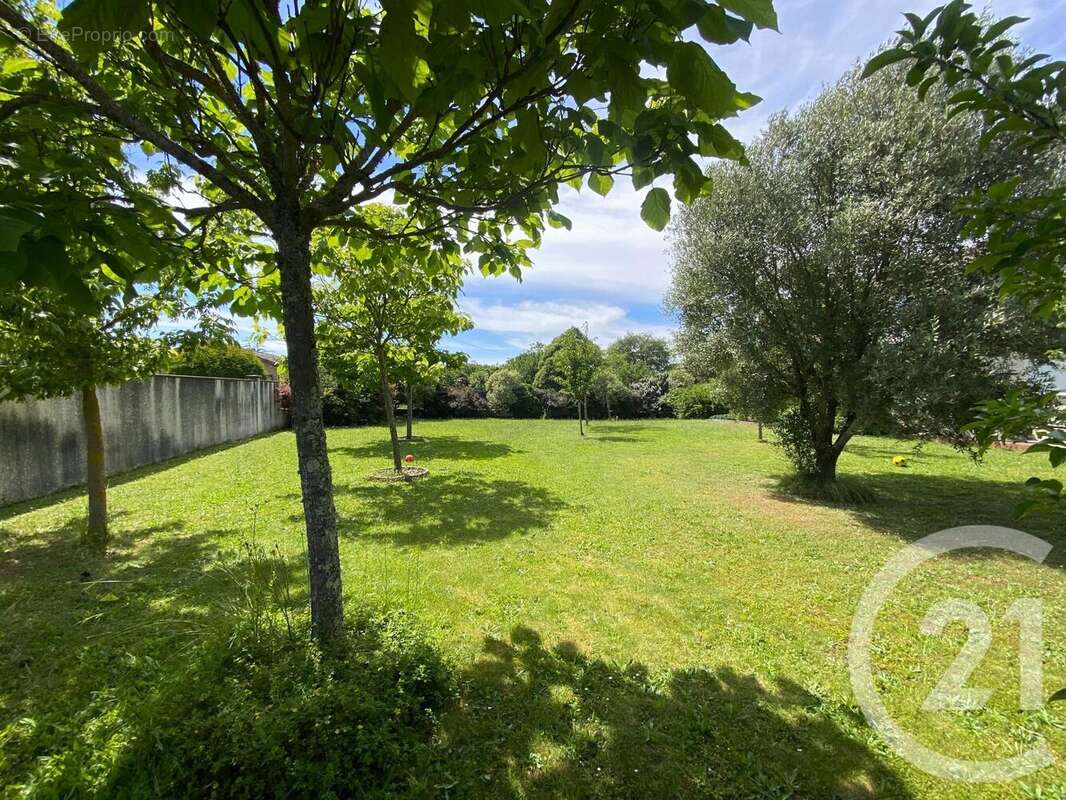 Photo 3 - Terrain à LEGUEVIN