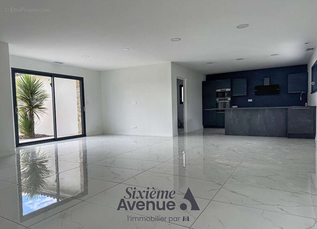 Maison contemporaine Bressols 5 pièce(s) 145 m2 - photo 4