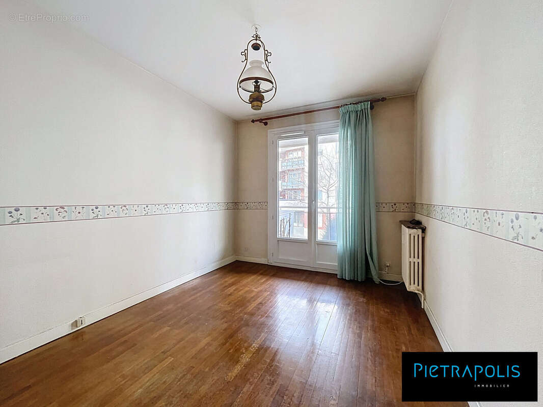 CHAMBRE  1 - Appartement à LYON-7E