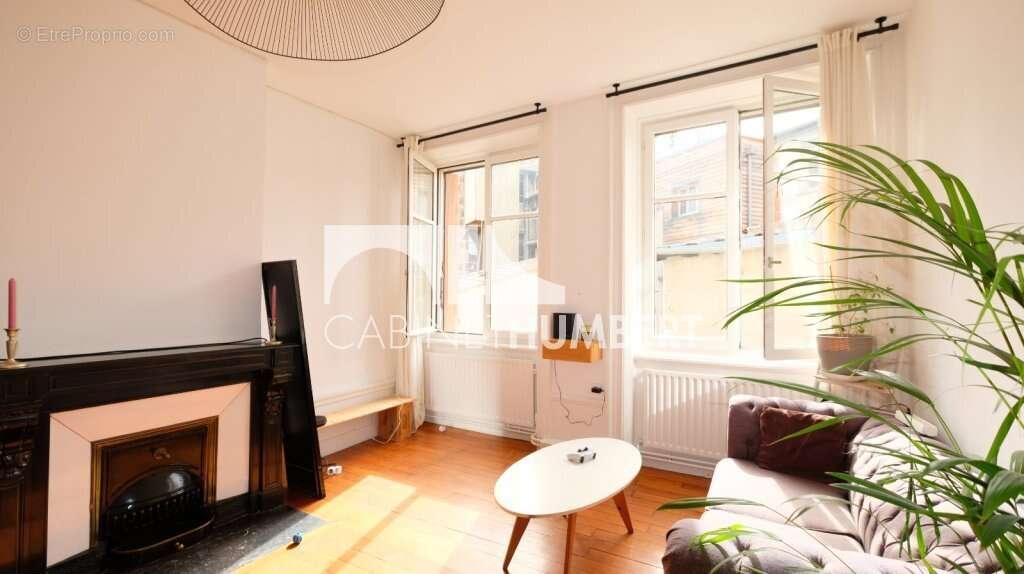 Appartement à SAINT-ETIENNE