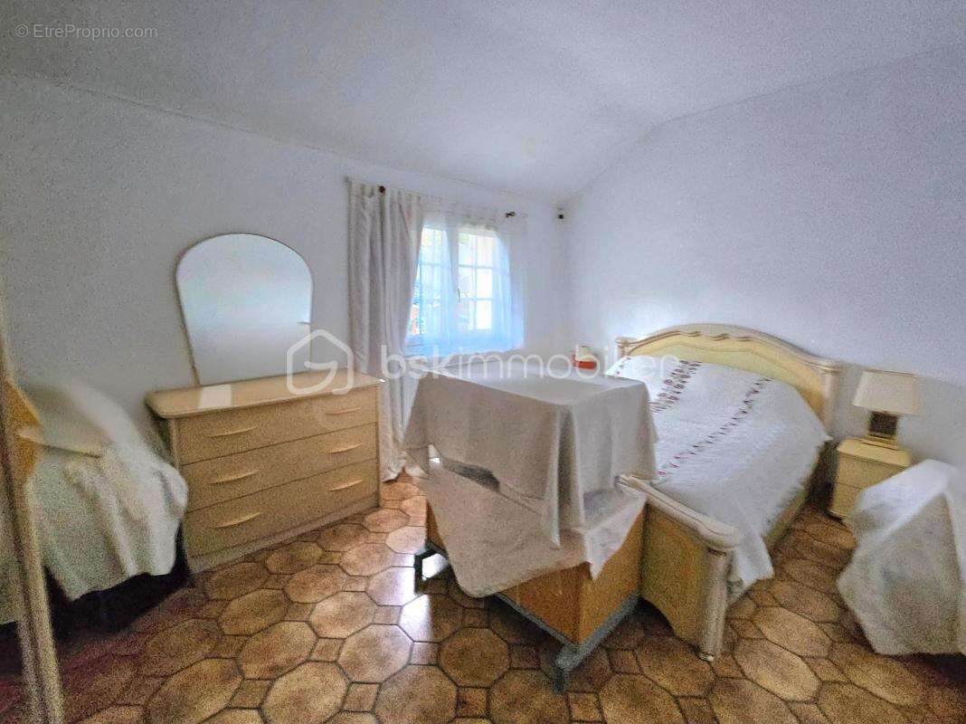 Maison à GOUSSAINVILLE