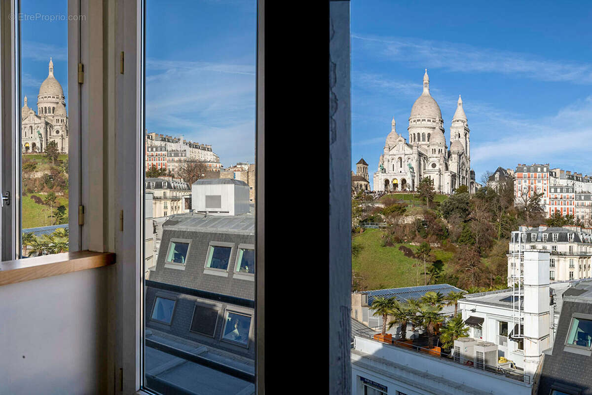 Appartement à PARIS-18E