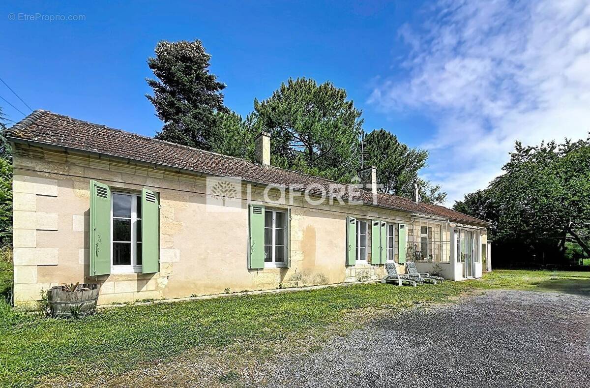 Maison à BAYON-SUR-GIRONDE