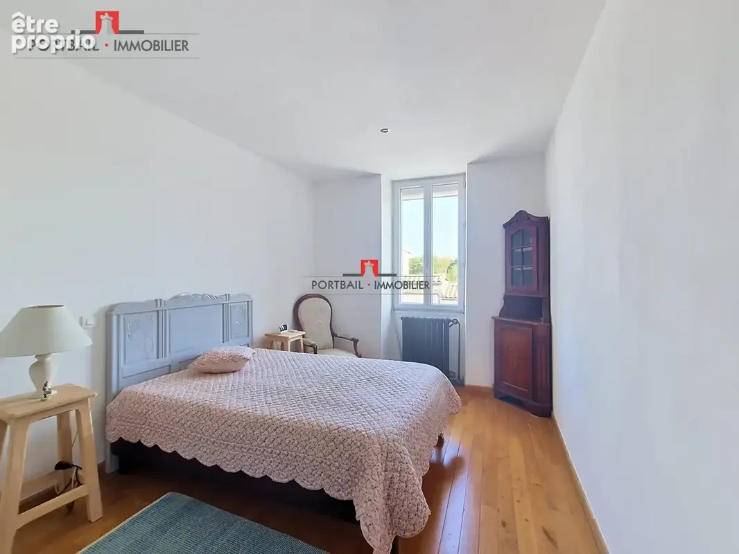 Maison 6 pièces 237 m² à vendre à Blaye (33390) - photo 7