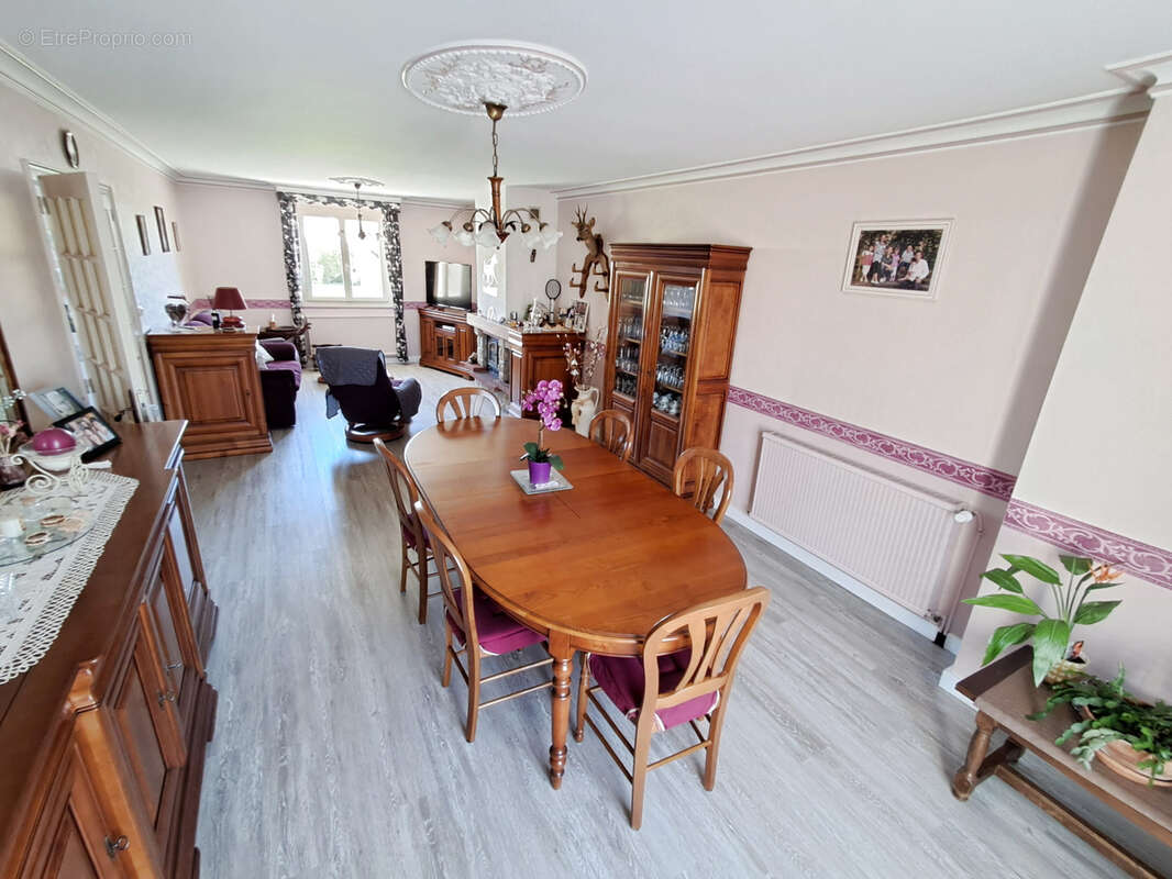 Maison à CHATEAU-GONTIER