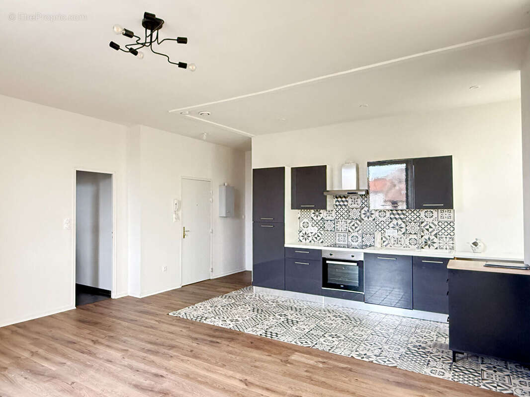 Appartement rénové avec vue imprenable sur le Lot . Coeur de Villeneuve-sur-Lot - photo 6