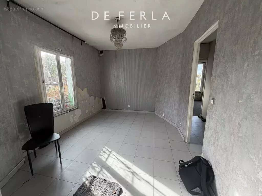 Appartement à L'ILE-SAINT-DENIS
