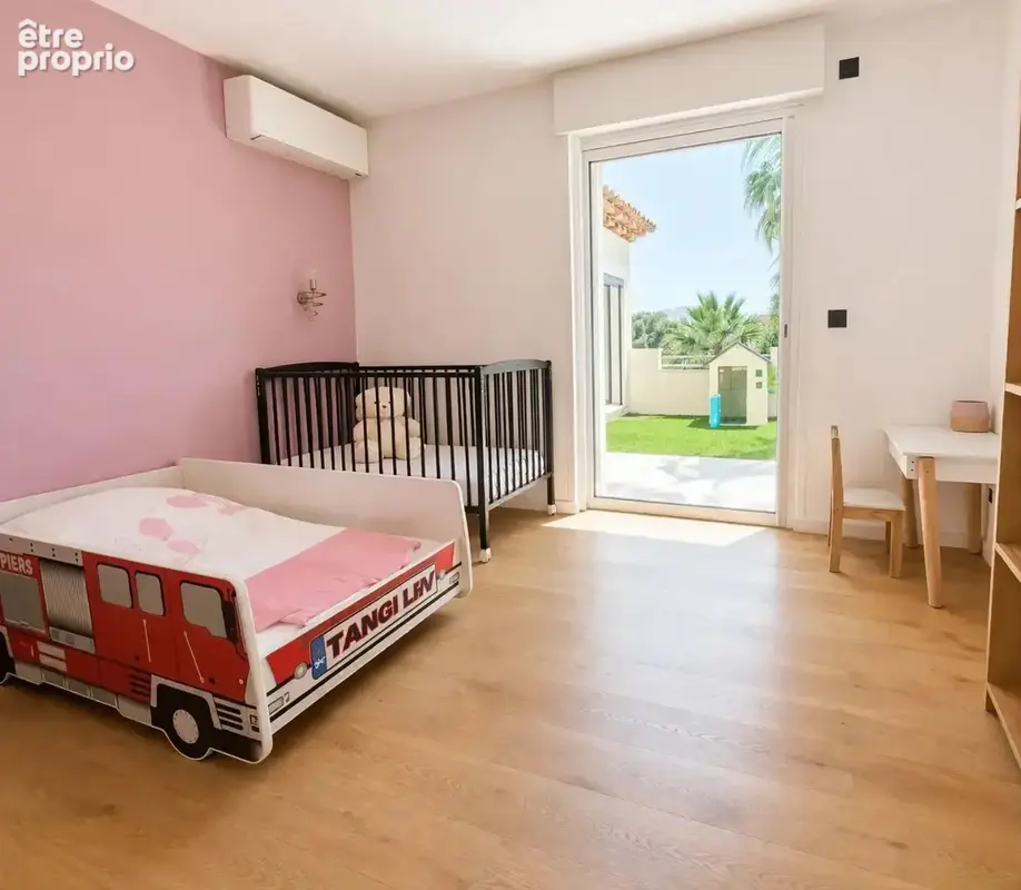 ROQUEBRUNE-SUR-ARGENS - Propriété d'exception 400m² - 4 appartements - 1,2ha - photo 19