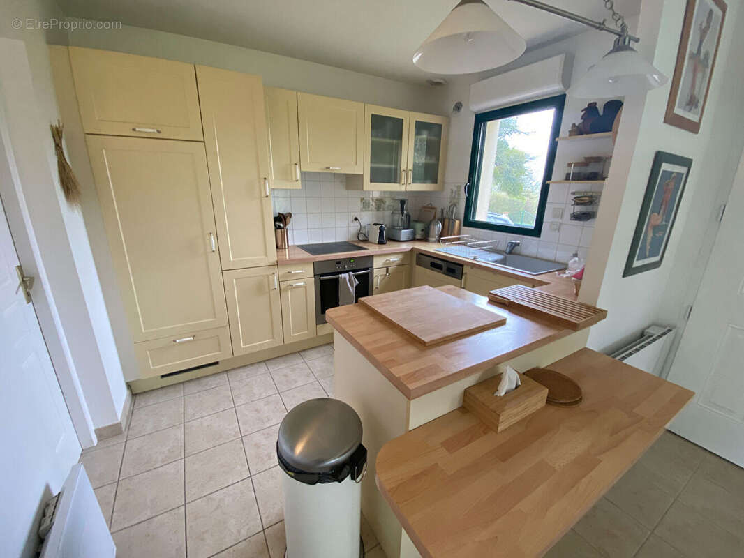 Maison à CONDE-SUR-HUISNE