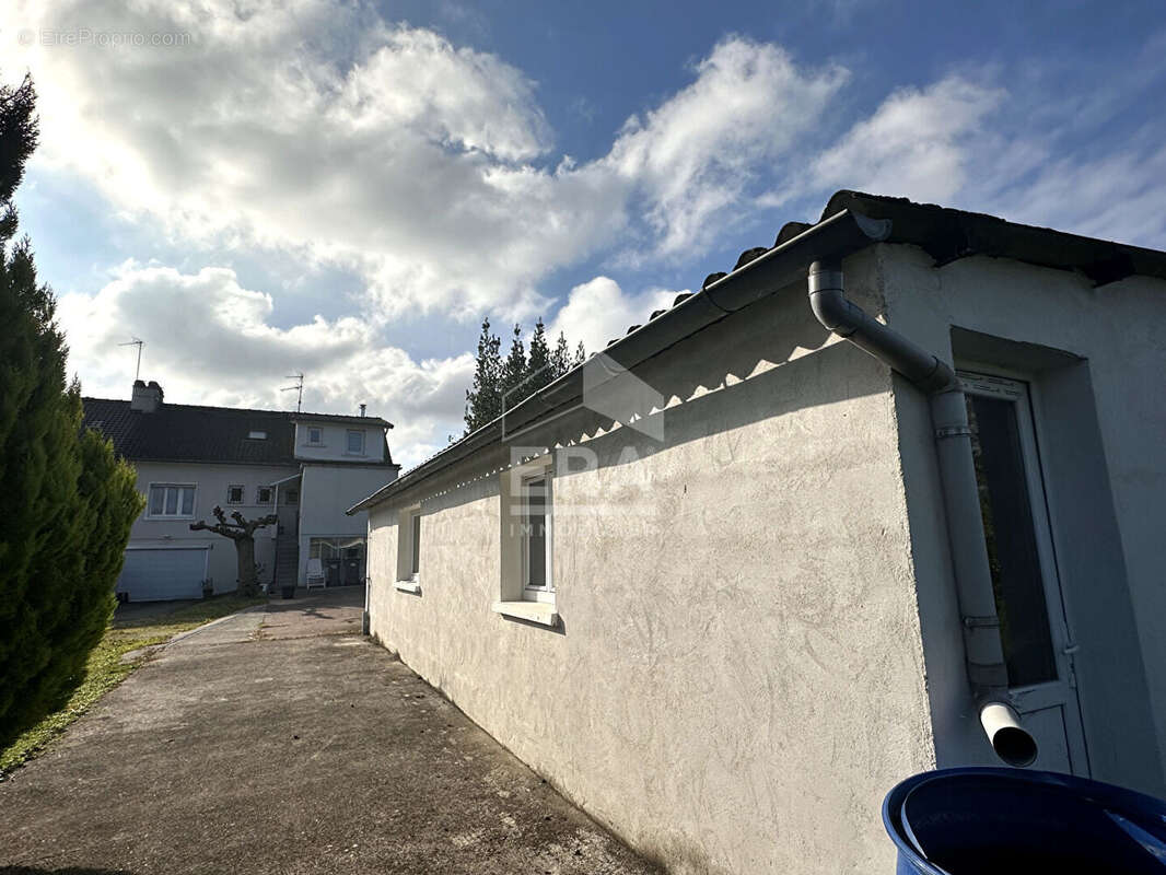 Maison à VARENNES-SUR-SEINE