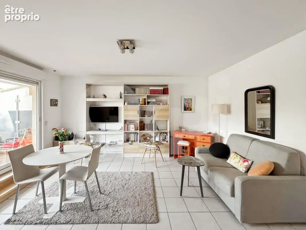 HYÈRES – T2 de 51 m² avec terrasse, garage et cave – VIAGER OCCUPÉ - photo 2