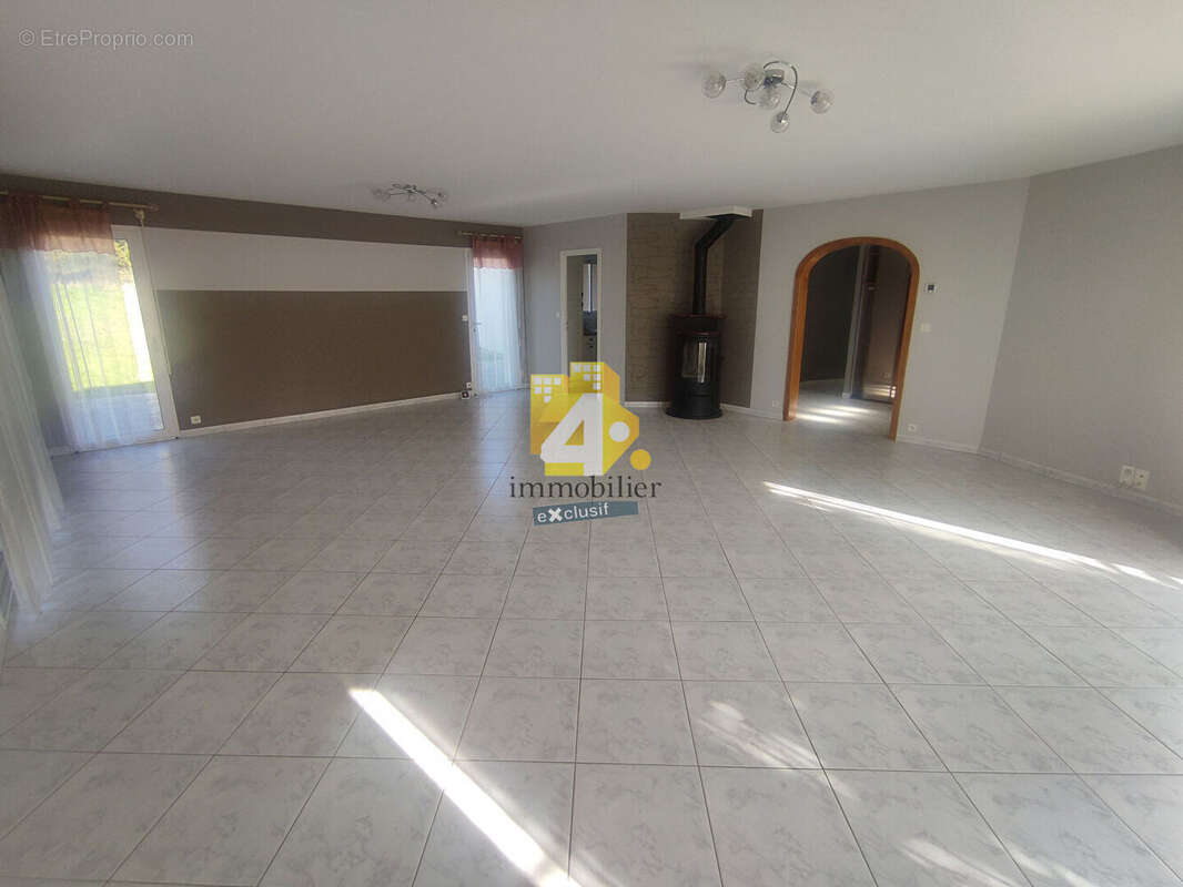 Maison à PONTCHATEAU