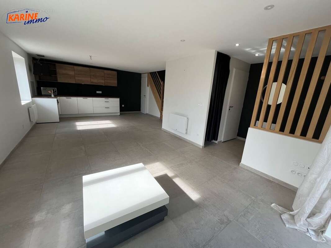 Maison 80 m² à Cailloux-Sur-Fontaines  - photo 4