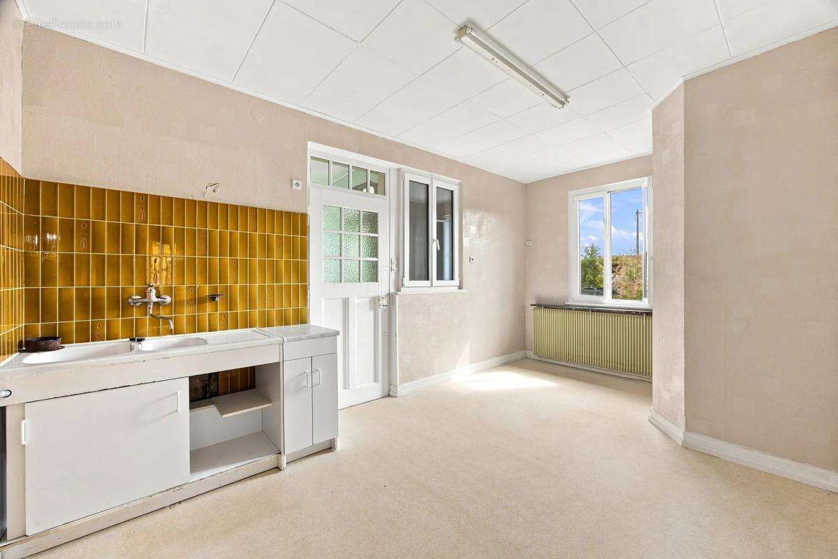Maison de 6 pièces de 135 m² à Ostwald - photo 2