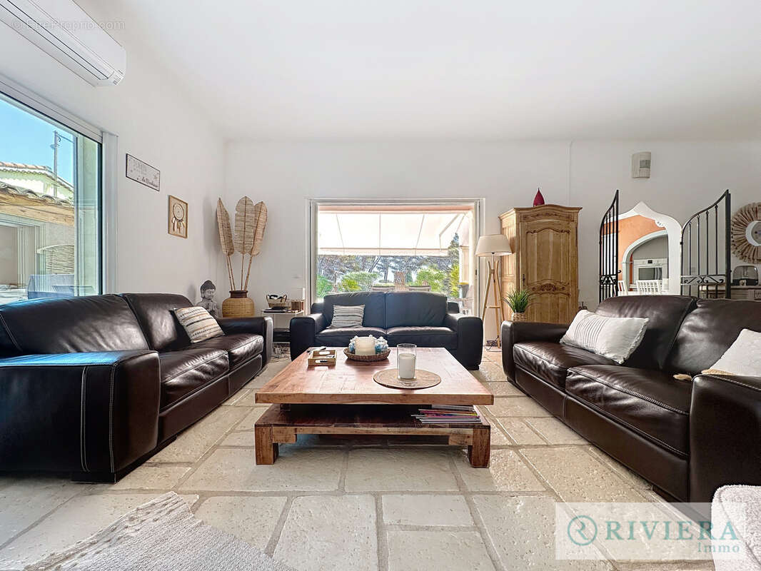 Le cannet pinede villa t5  individuelle  145 m2 piscine jardin sud 1000m2 garage 135m2 - photo 5