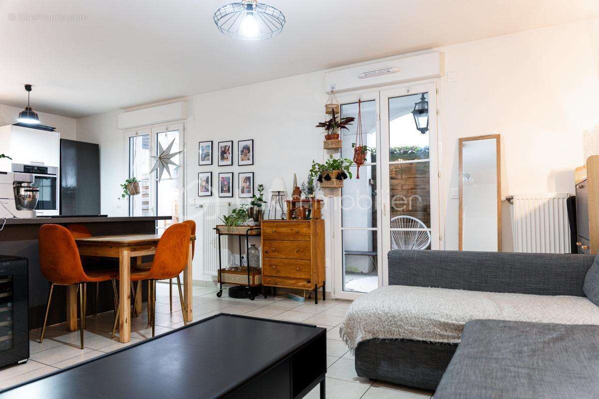 Appartement à SERRIS