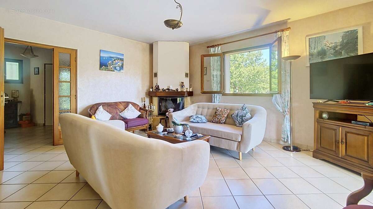 Magnifique maison de 180m2 sur la commune de BERNOS BEAULAC - photo 4