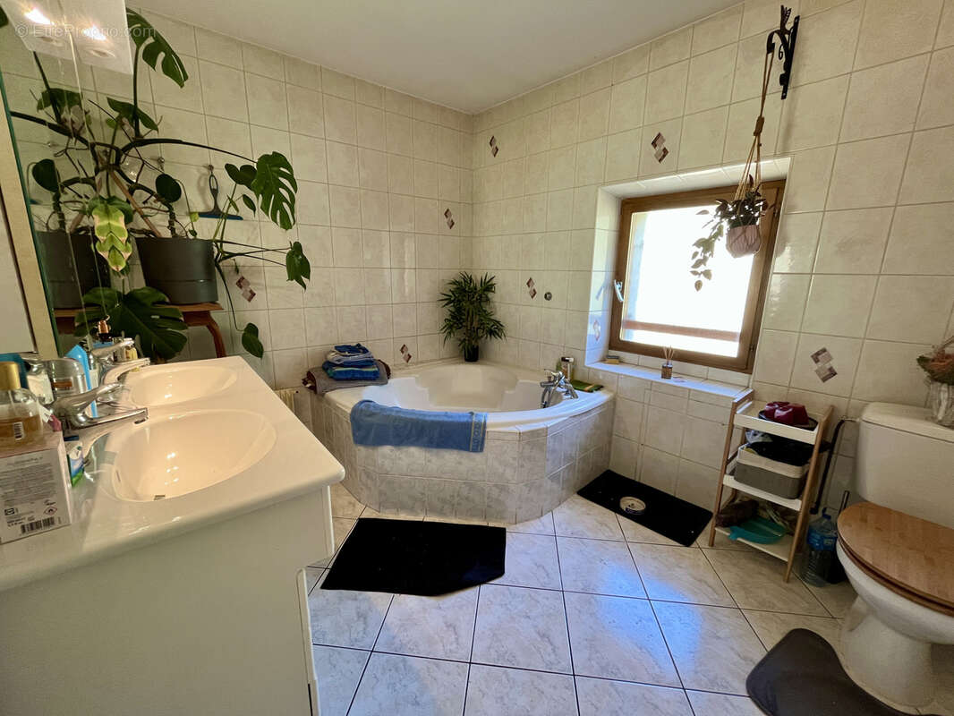Maison individuelle de 116 m2 hab + 140 m2 de dépendance - Anglefort - photo 13