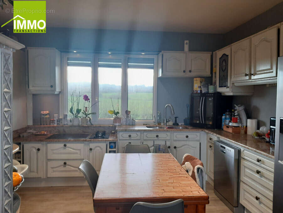 Maison à LONS-LE-SAUNIER