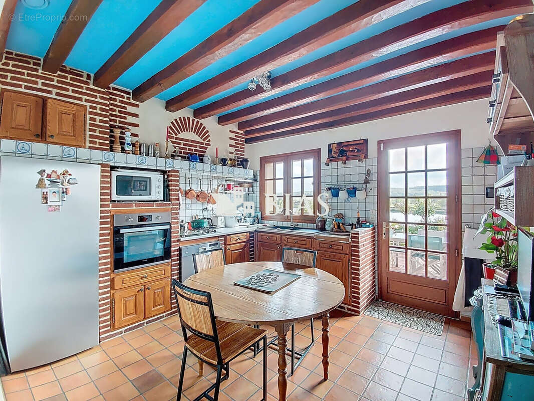 Maison à BOURG-ACHARD