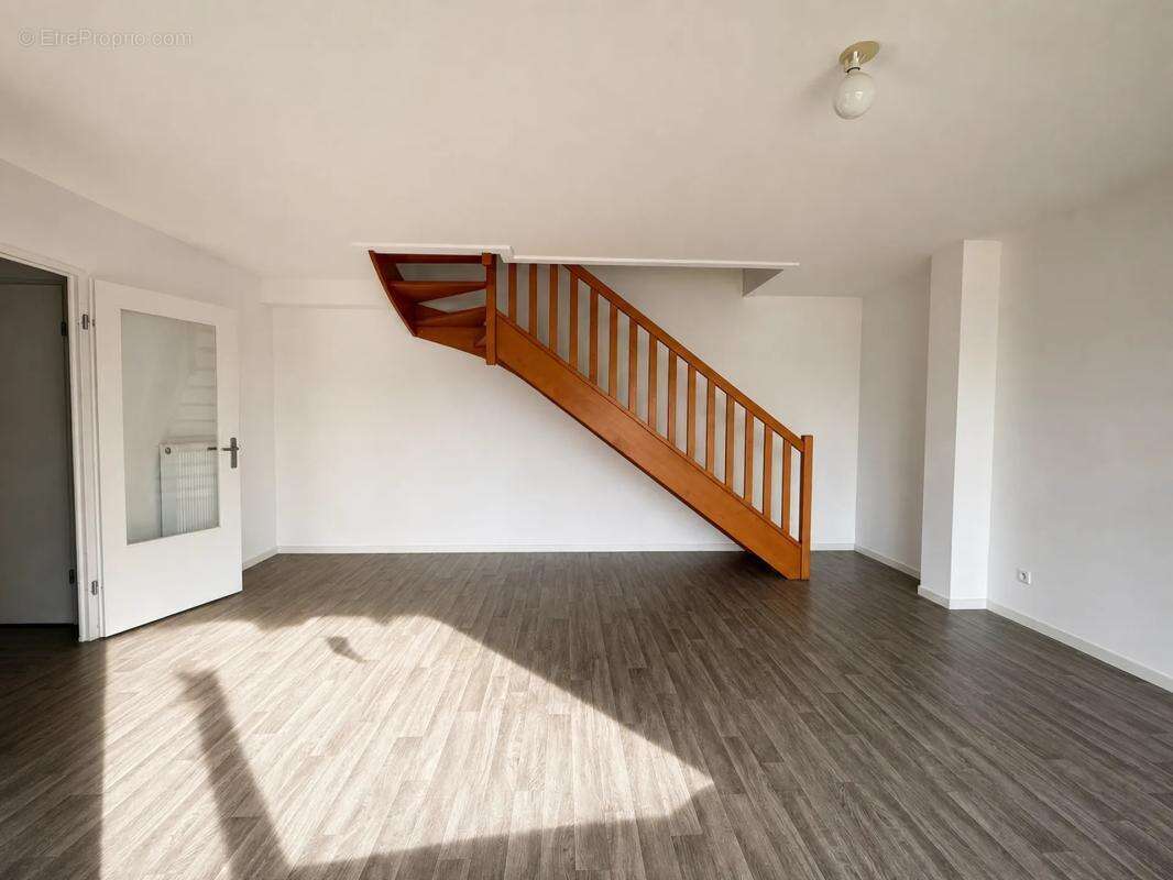 Appartement Duplex récent - photo 4